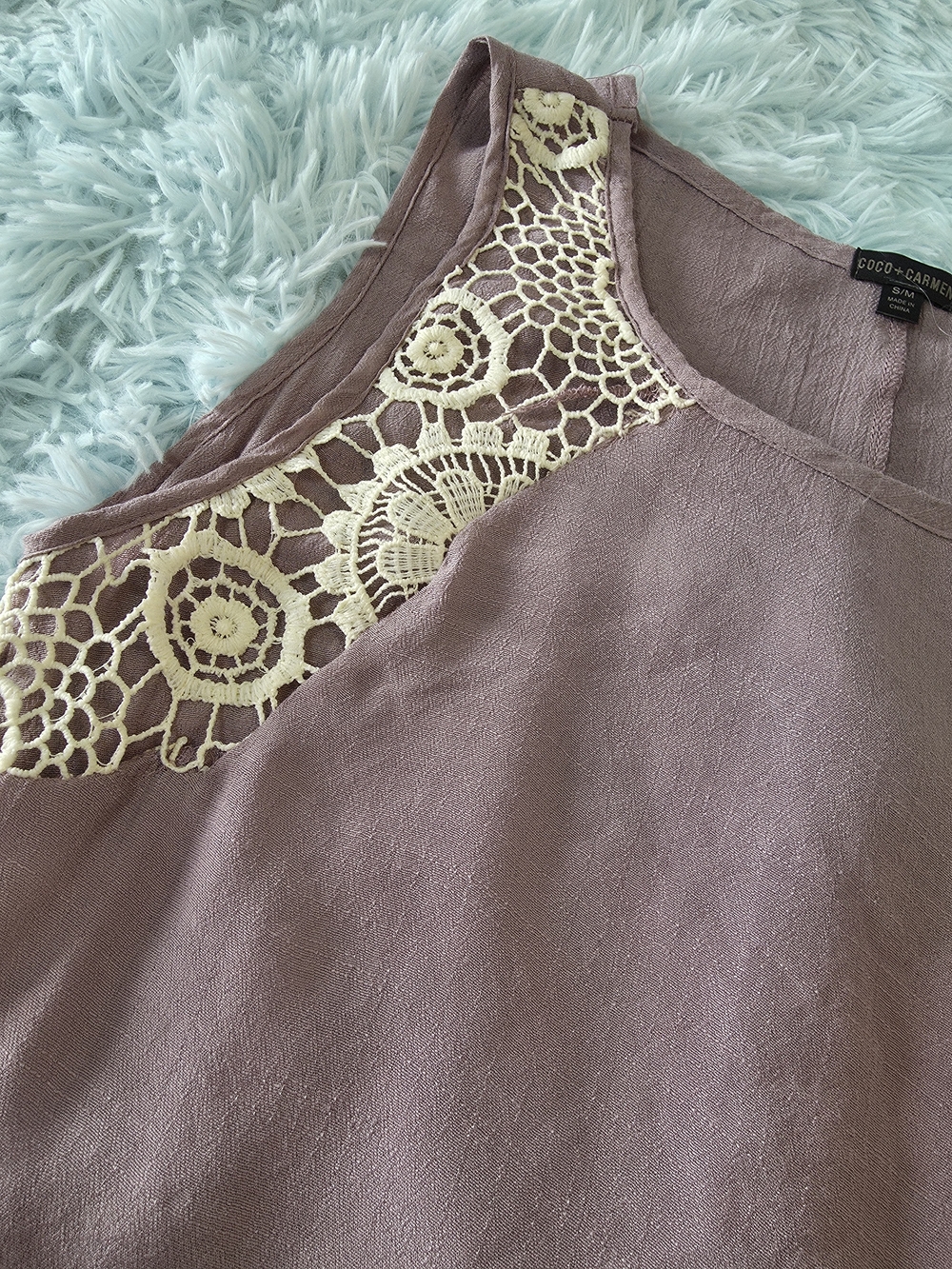 Coco + Carmen Lavender Sleeveless Tunic S Cream Crochet Side Panel Boho Chic - Picture 6 of 10